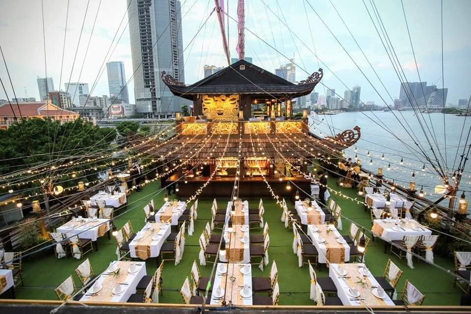 Tàu Nhà hàng Elisa