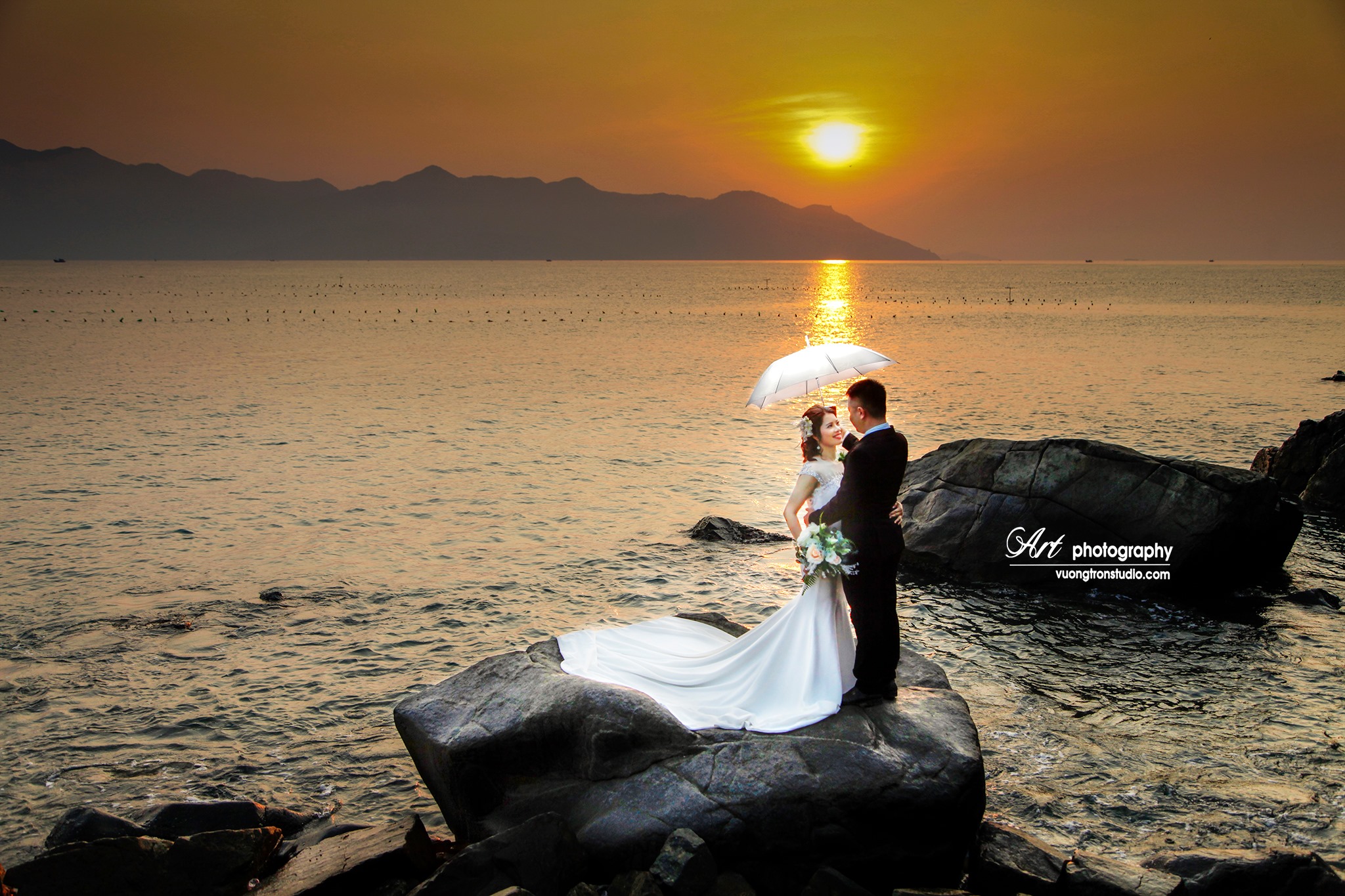 Wedding Studio Vuông Tròn