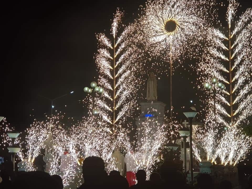 Pháo điện đám cưới